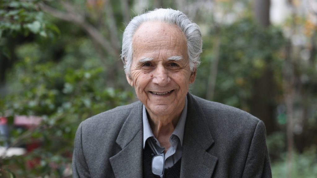 Στάθης Γαβάκης: To «αντίο» της Θύρας 7 στον θρυλικό εκφωνητή του Ολυμπιακού – Τι είχε πει για τα 32 χρόνια στα γήπεδα