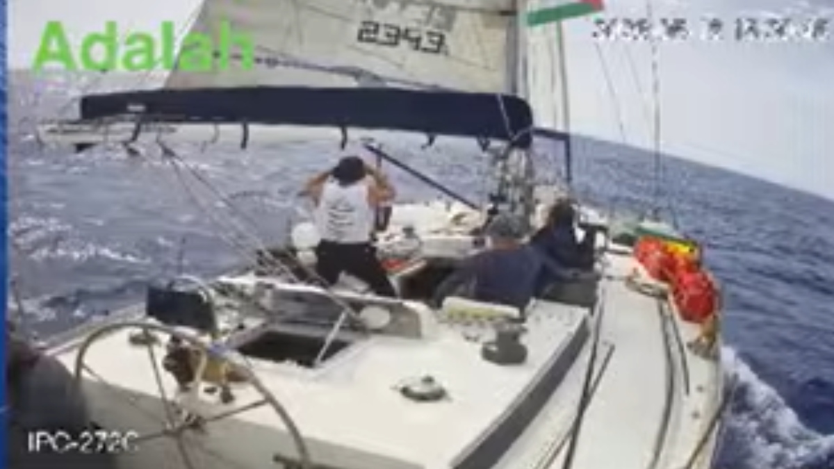 Σε εξέλιξη η αναχαίτιση του στολίσκου για τη Γάζα – Ρεσάλτο των IDF σε πλοίο (βίντεο)