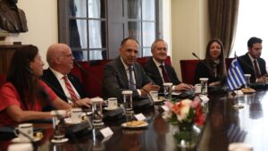 Γεραπετρίτης: “Η Ευρώπη αντιμετωπίζει υβριδικές απειλές και στο βορρά και στο νότο”
