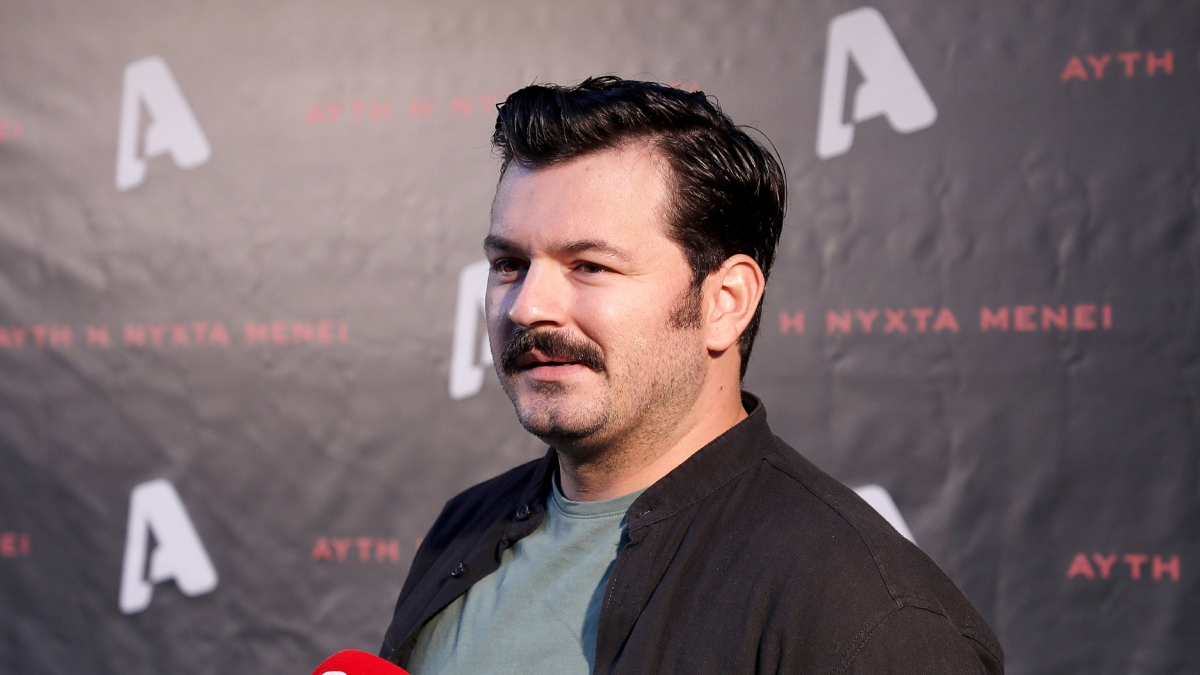 Ιωάννης Απέργης: Ξέσπασε σε κλάματα για τον παππού του – «Δεν είχε περάσει καθόλου ωραία στη ζωή του»