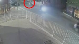 Ηράκλειο: Βίντεο από την σοκαριστική παράσυρση γυναίκας από μηχανή – “Την πέταξε 20 μέτρα μακριά, έσπασαν λεκάνη και ισχίο” λέει ο σύζυγός της