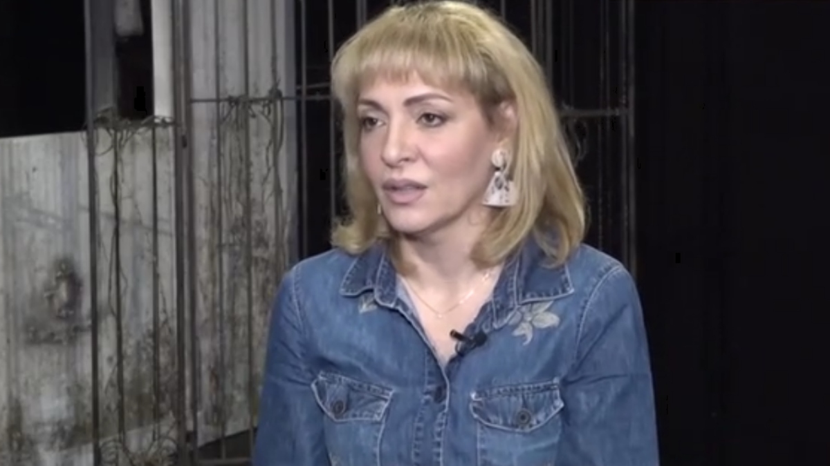 Υρώ Λούπη: «Στη σειρά ”Βέρα στο δεξί” δούλευα τόσες ώρες που κοιμόμουν στο καμαρίνι»