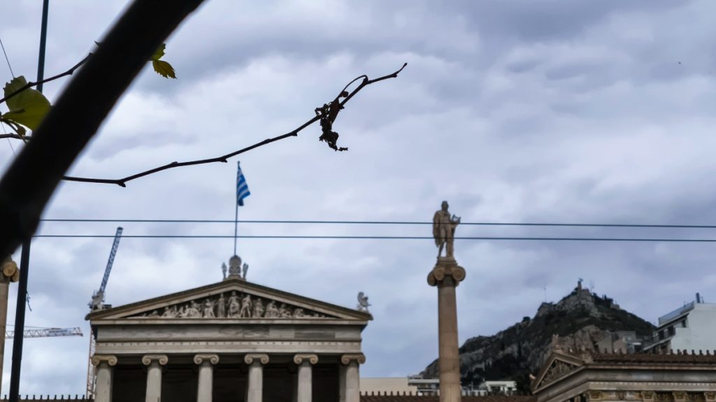 Καιρός: “Διπλή όψη” το Σαββατοκύριακο – Αστάθεια φέρνει μπόρες και χαλάζι, η πρόβλεψη Μαρουσάκη