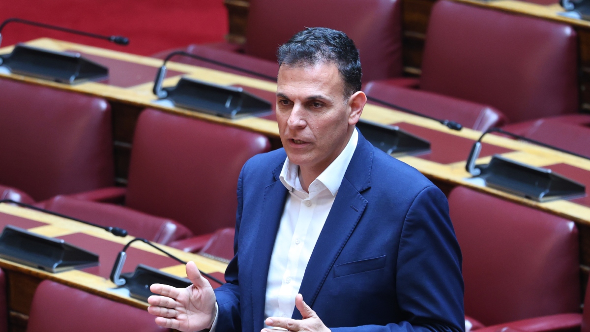 Καραμέρος για Καρυστιανού: Το κόμμα της είναι δεξιά – Χρησιμοποιεί θρησκευτικά σύμβολα για να κοντράρει Βελόπουλο και Νίκη”