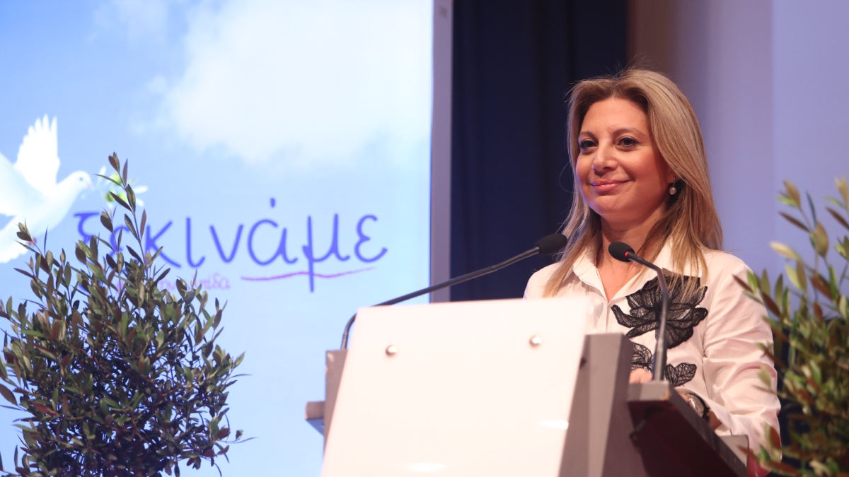 «Σήμερα γεννιέται η Ελπίδα για τη Δημοκρατία» – Τα αποκαλυπτήρια του νέου κόμματος της Μαρίας Καρυστιανού