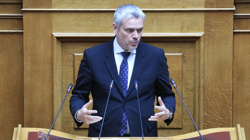 Καραγκούνης: Δεν θα κοπούν οι συντάξεις ούτε θα ζητηθούν αναδρομικά από συνταξιούχους χηρείας