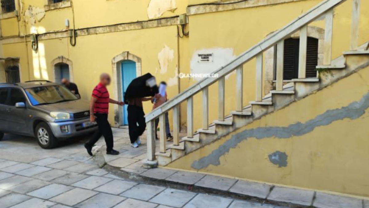 Κρήτη: Προφυλακίστηκαν η 25χρονη μητέρα και ο σύντροφός της για την υπόθεση κακοποίησης του τρίχρονου κοριτσιού