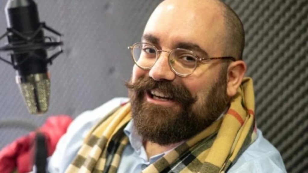 Θωμάς Μαρκόπουλος: Πέθανε σε ηλικία 34 ετών ο γνωστός δημοσιογράφος και επικοινωνιολόγος