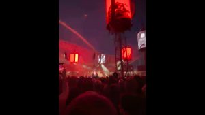 Οι Metallica «έβαλαν φωτιά» στο ΟΑΚΑ – Έπαιξαν τρύπες και Ζορμπά (Βίντεο)