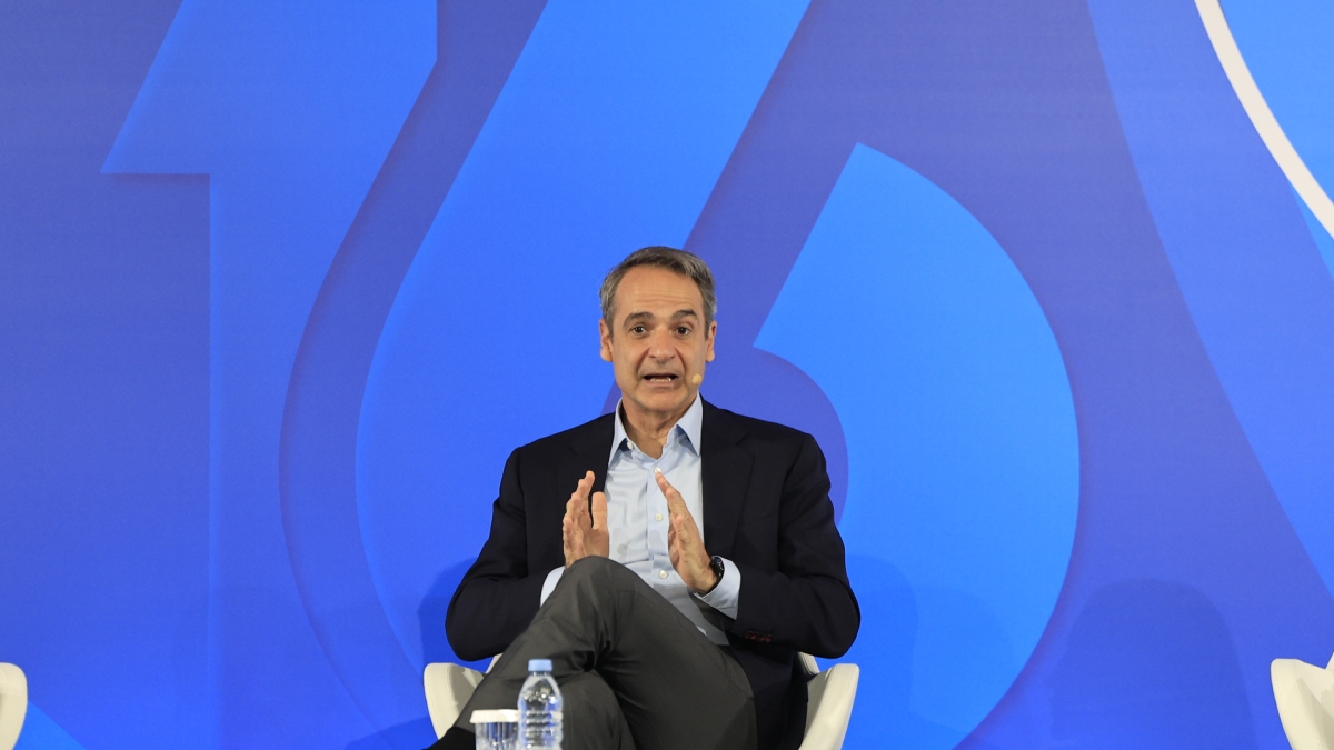 Μητσοτάκης στο 16ο Συνέδριο της ΝΔ: Οι πολίτες θα εμπιστευτούν ποιος τελικά μπορεί να αντιμετωπίσει τις προκλήσεις