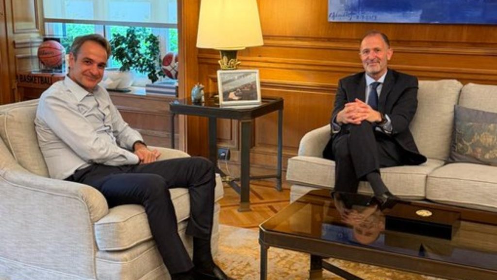 Final Four 2026: Συνάντηση Μητσοτάκη με τον CEO της EuroLeague – “Ανυπομονούμε να δείξουμε τον δυναμισμό και την ενέργεια της Αθήνας”