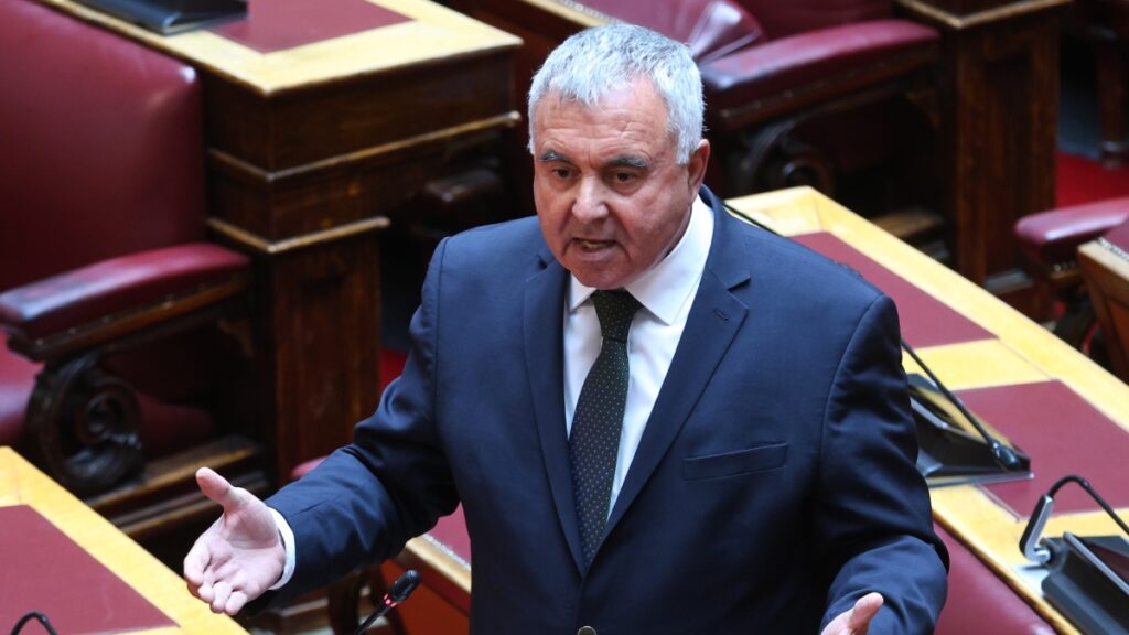 Σόου Μιχαηλίδη στη Βουλή – Κυρανάκης: “Αποφάσισε να βιντεοσκοπήσει τον εαυτό του για να παραστήσει ότι νοιάζεται”