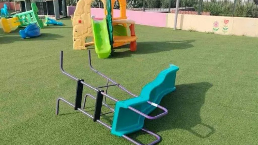 Ηράκλειο: Οργή για τους νέους βανδαλισμούς σε νηπιαγωγείο – Έσπασαν παιχνίδια και αναποδογύρισαν τσουλήθρες (φωτογραφίες)