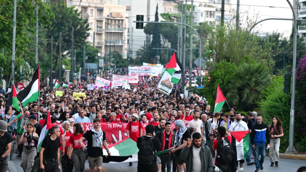 Συγκέντρωση και πορεία προς την ισραηλινή πρεσβεία για το Global Sumud Flotilla (Φωτογραφίες)