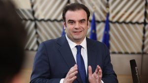 Πιερρακάκης: «Από κάθε δισεκατομμύριο πρόωρης αποπληρωμής χρέους, κερδίζουμε 30 εκατομμύρια ευρώ το χρόνο»