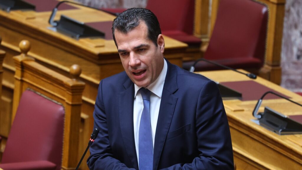“Πυρά” Πλεύρη κατά ΠΑΣΟΚ και ΣΥΡΙΖΑ για το Νέο Σύμφωνο Μετανάστευσης