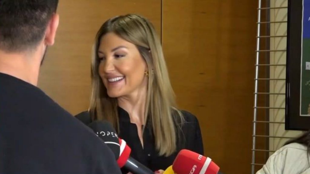 Ράνια Τζίμα: «Δεν ήταν εύκολη η αποχώρηση της Σίας Κοσιώνη από τον ΣΚΑΪ – Όλοι θα βρουν τα πατήματά τους»