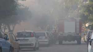 Συναγερμός στην Ρόδο: Ξέσπασε φωτιά σε όχημα στην Ιαλυσό
