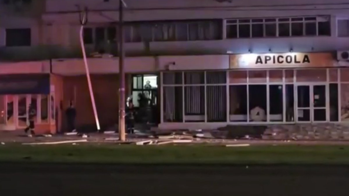 Ρουμανία: Ρωσικό drone έπεσε σε πολυκατοικία, ανατριχιαστικό βίντεο – Κλήθηκε για εξηγήσεις ο Ρώσος πρέσβης