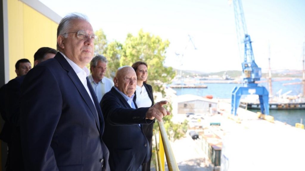 Θεοδωρικάκος: «Εθνικό στοίχημα η ναυπηγική βιομηχανία για την παραγωγική Ελλάδα»