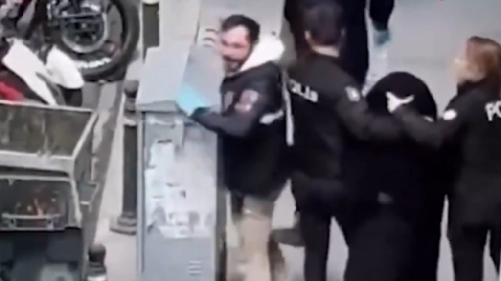 Άγριο έγκλημα στην Τουρκία: Πεθερά σκότωσε την νύφη με δύο σφαίρες στο κεφάλι – “Καθάρισα την τιμή μου” είπε