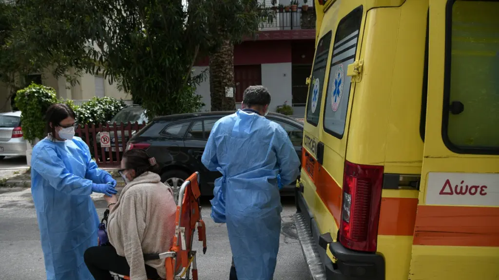 Επεκτείνεται για έναν ακόμη χρόνο το πρόγραμμα απασχόλησης 500 τραυματιοφορέων