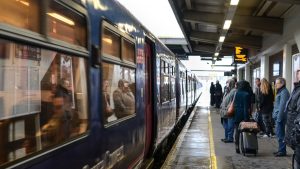 Ευρωπαϊκή Επιτροπή: Νέα δικαιώματα για τους επιβάτες και ευκολότερα διασυνοριακά ταξίδια σε όλη την Ευρώπη