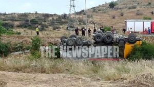 Σοβαρό τροχαίο στον Βόλο – Αναποδογύρισε φορτηγό (Φωτογραφίες)