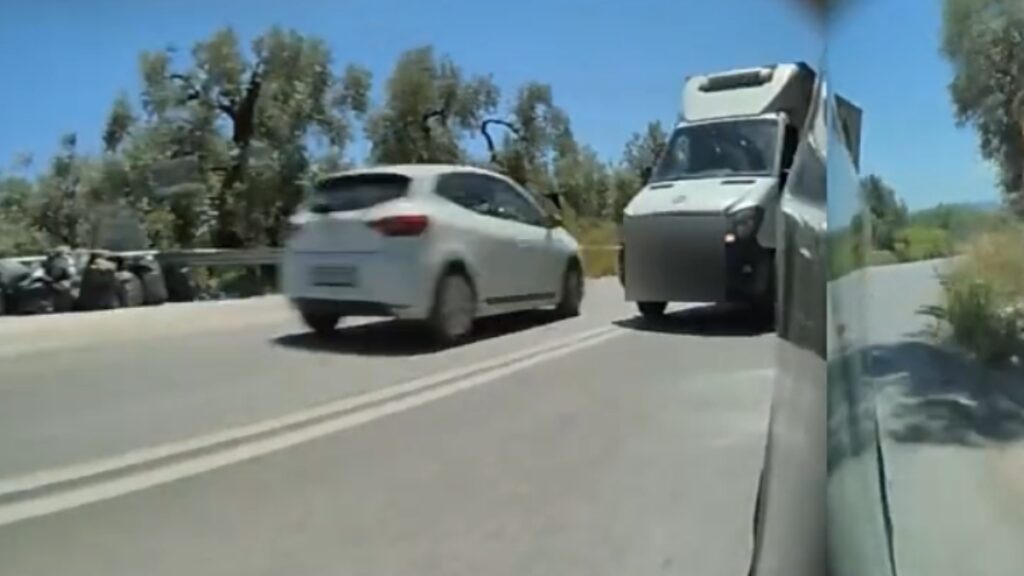 Σκηνές τρόμου στον Βόλο: Φορτηγό μπήκε στο αντίθετο ρεύμα (Βίντεο)