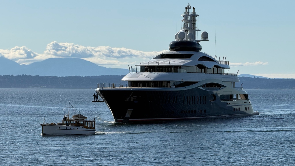 Μαρκ Ζούκερμπεργκ: Το superyacht των 300 εκατ. δολαρίων προκαλεί αντιδράσεις