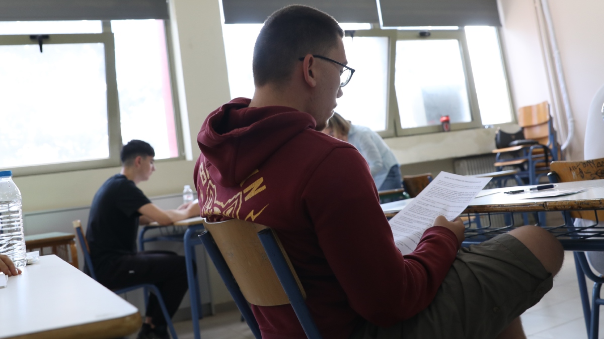 Πανελλαδικές 2026 – ΓΕΛ: Δύσκολα τα θέματα στην Οικονομία – Χωρίς ιδιαίτερες δυσκολίες η Ιστορία και η Φυσική