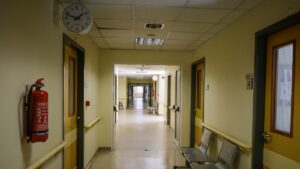 Μυτιλήνη: Θρήνος και ερωτήματα για τον θάνατο της 36χρονης γιατρού μετά τον τοκετό – “Σπάνια περίπτωση ανθρώπου”