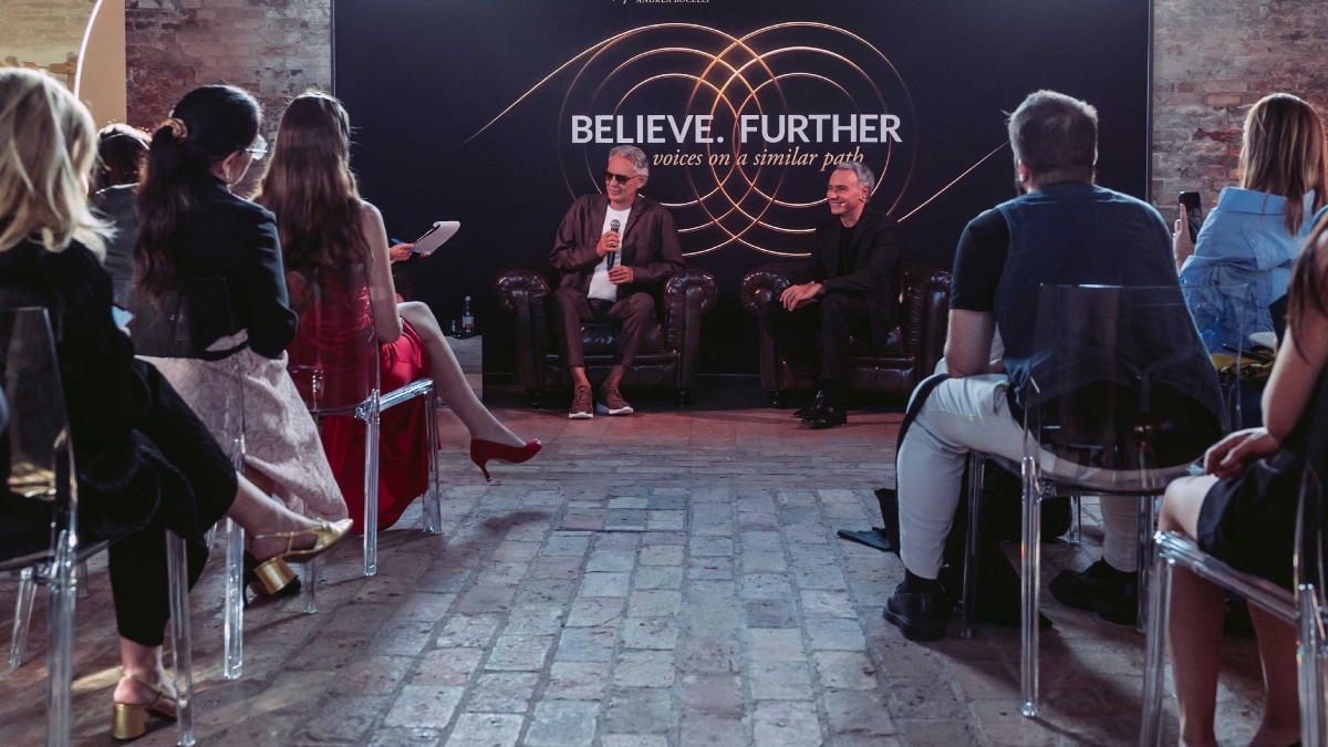 Η Philip Morris International και ο Andrea Bocelli παρουσίασαν την πλατφόρμα “Believe. Further”