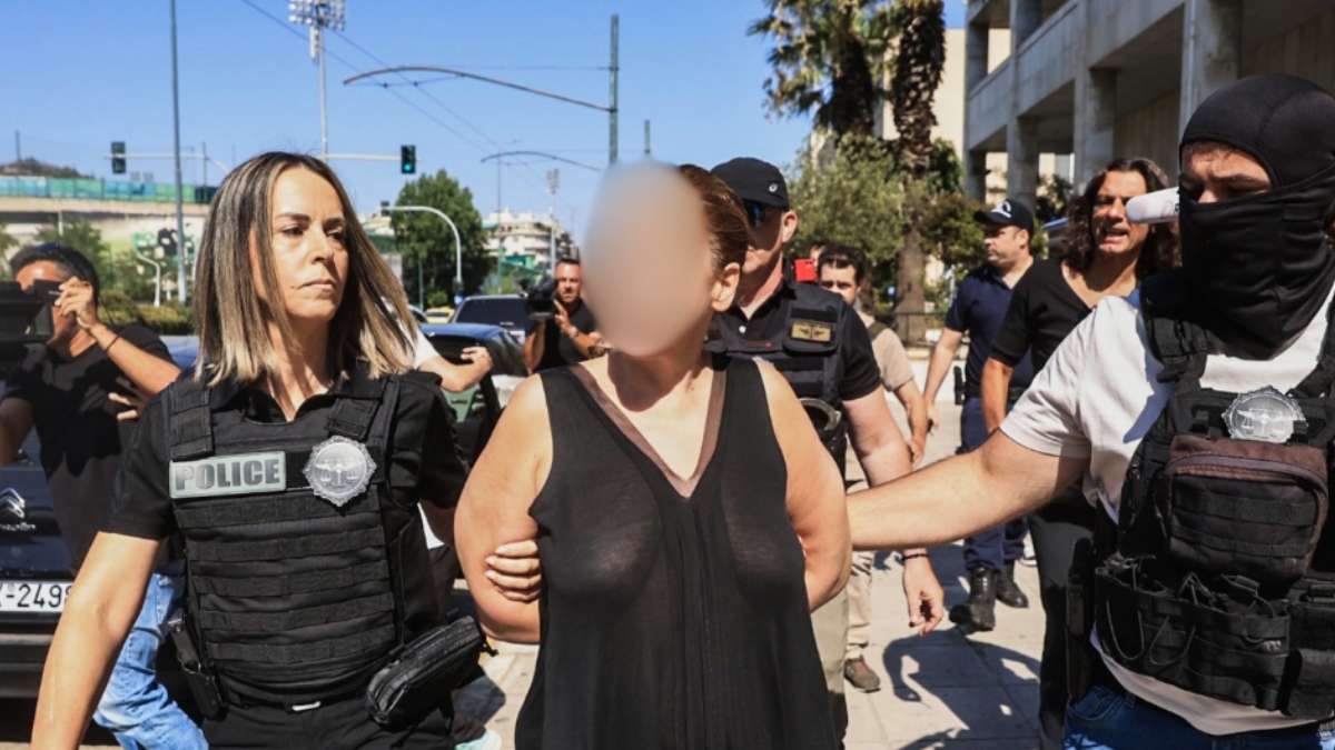 Κρεμασμένη στις τουαλέτες των φυλακών βρέθηκε η πρώην σύζυγος του Πολωνού καθηγητή – Άφησε σημείωμα