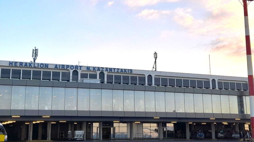 “Απογειώθηκε” η επιβατική κίνηση στα ελληνικά αεροδρόμια στο α’ πεντάμηνο – Ρεκόρ για το “Νίκος Καζαντζάκης”