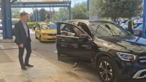 Αυτός είναι ο ιδιοκτήτης του αυτοκινήτου που χρησιμοποιεί για τις μετακινήσεις της η Καρυστιανού