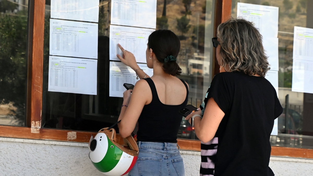 Πανελλαδικές 2026: Και τώρα το βλέμμα στις βάσεις εισαγωγής – Πώς θα κινηθούν, εκτιμήσεις ανά πεδίο