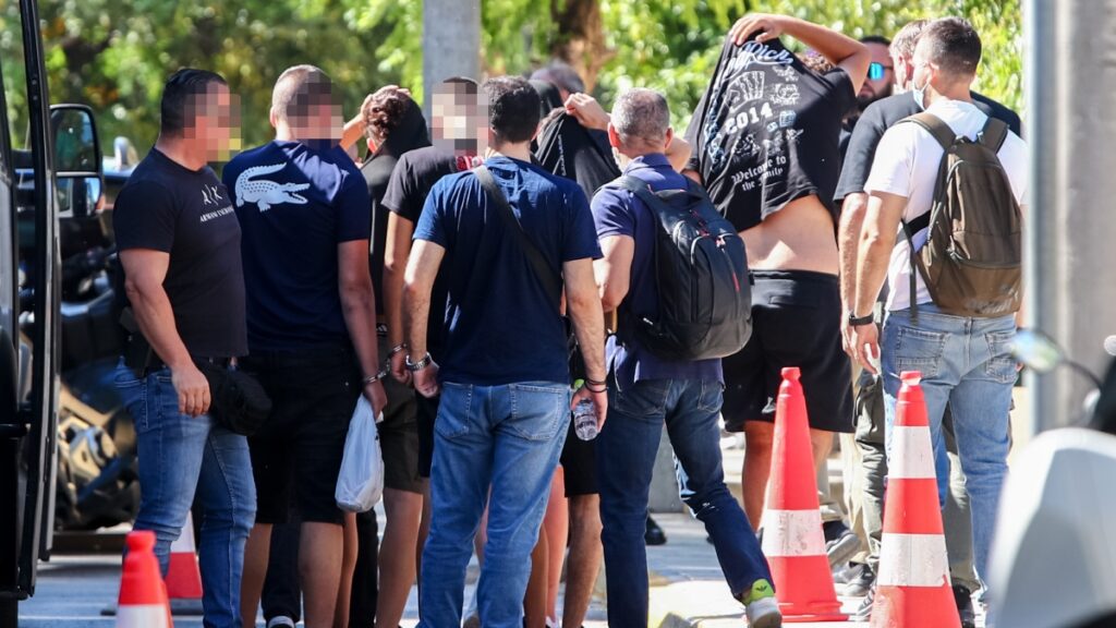 Δολοφονία 15χρονου στην Καλλιθέα: Βαρύ κατηγορητήριο για τους 7 συλληφθέντες – Διώκονται και για ανθρωποκτονία με δόλο