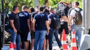 Δολοφονία 15χρονου στην Καλλιθέα: Βαρύ κατηγορητήριο για τους 7 συλληφθέντες – Διώκονται και για ανθρωποκτονία με δόλο