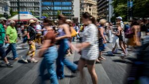 Παγκόσμια ημέρα γονιμότητας: Τα ποσοστά γεννήσεων μειώνονται δραματικά