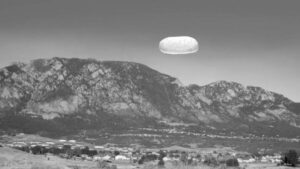 Η κυβέρνηση Τραμπ έδωσε στη δημοσιότητα νέα βίντεο με UFO – Περιλαμβάνονται ακόμα και απόρρητα έγγραφα της CIA
