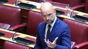 Κώστας Μπάρκας: «Ο ΣΥΡΙΖΑ θα είναι παρών στις εκλογές αλλά όχι ως ενιαίο κόμμα» – Τι είπε για τον Παύλο Πολάκη