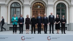 Οι ηγέτες των σκανδιναβικών και των βαλτικών χωρών υποστηρίζουν την ένταξη της Ουκρανίας στο ΝΑΤΟ και στην ΕΕ – Τι αναφέρει η κοινή ανακοίνωση