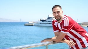 Φορτούνης: Επέστρεψα στην οικογένεια μου – Ο Ολυμπιακός πρέπει πάντα να είναι στην κορυφή (Βίντεο)