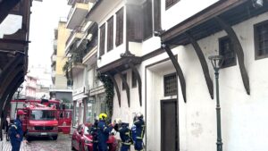 Φωτιά στο Λαογραφικό Μουσείο Κομοτηνής μετά από βραχυκύκλωμα (Εικόνες)