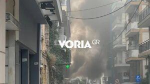 Φωτιά σε συνεργείο αυτοκινήτων στην Θεσσαλονίκη – Εκκενώθηκε το σημείο
