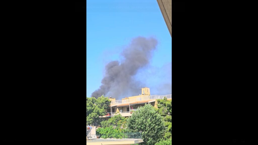 Φωτιά σε υπόγειο γκαράζ στην Αγία Παρασκευή (βίντεο)