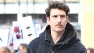 Αγνώριστος ο Γιώργος Γεροντιδάκης: Σε ποια θρυλική σειρά του Mega έκανε τα πρώτα του βήματα το 2003 (pic)