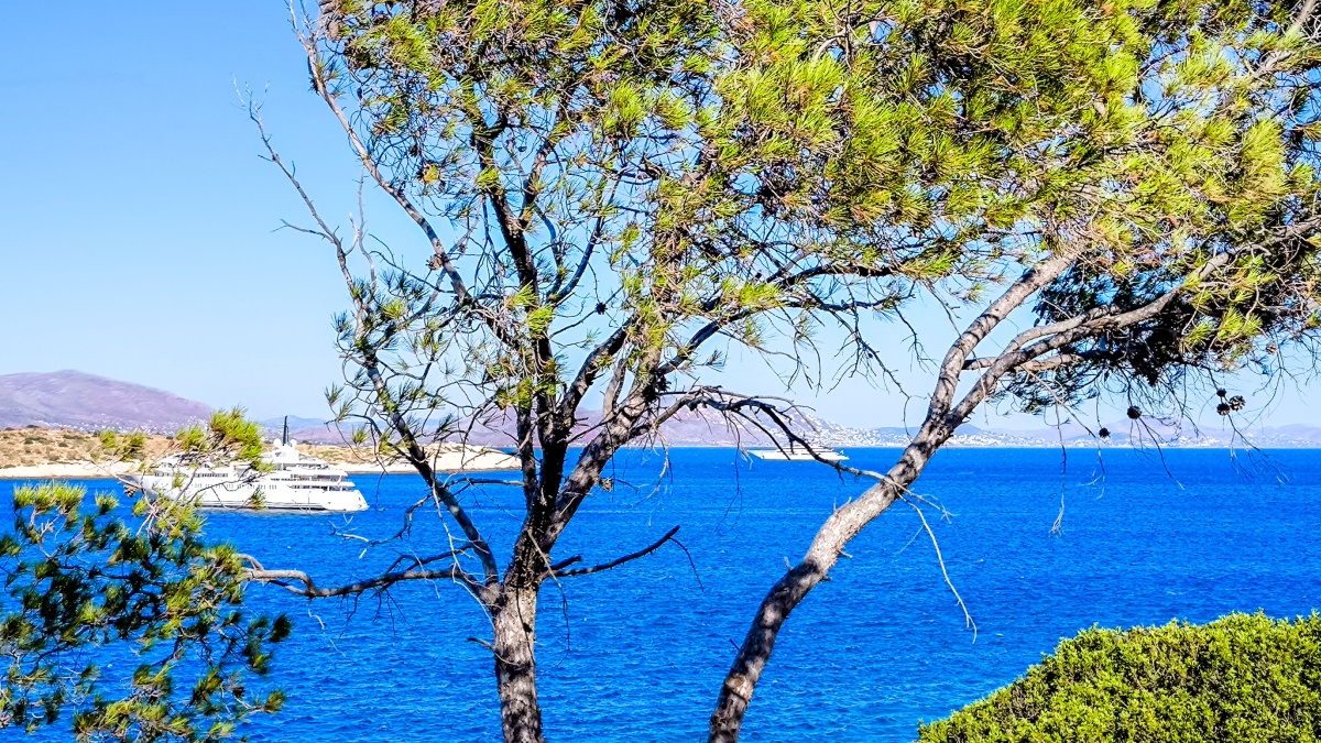 Καιρός αύριο: Επιμένουν οι δυνατοί άνεμοι στο Αιγαίο – Πού θα βρέξει