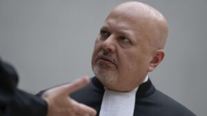 Σε αναστολή καθηκόντων ο επικεφαλής εισαγγελέας του Διεθνούς Δικαστηρίου – Κατηγορείται για σεξουαλική κακοποίηση